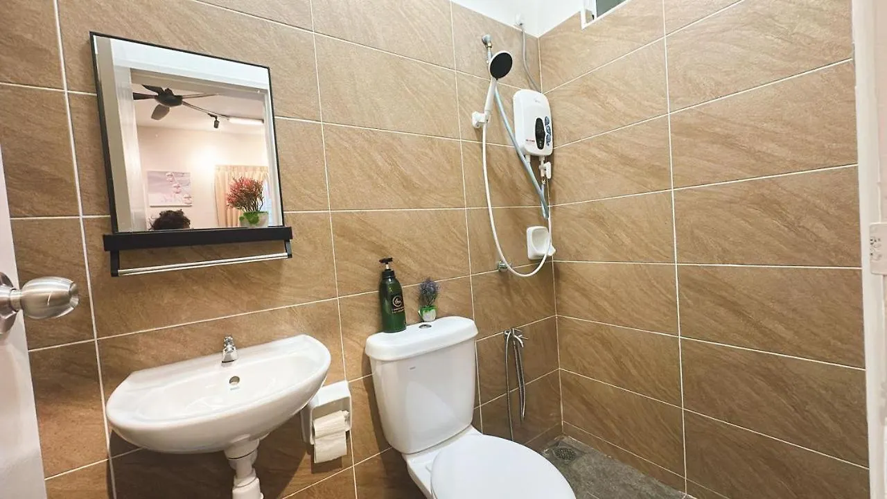 A27 Royal Dato Onn 2 Party House Corner Lot Johor Bahru 0*,  Malajsie